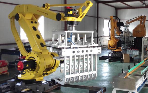 机器人码垛机.jpg 机器人码垛机.jpg